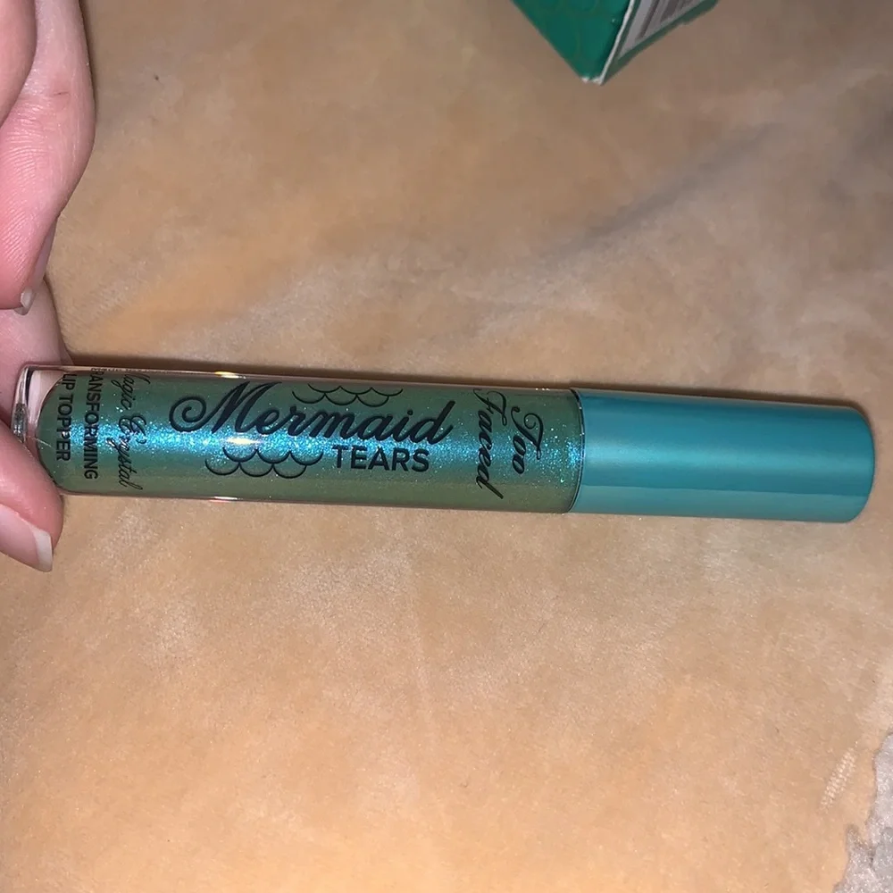 Too faced | Mermaid Tears Liquid Topper - Picture 5 of 8